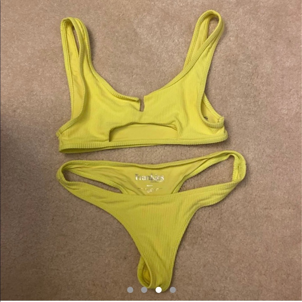 FRANKIES BIKINI SET